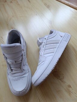 Biele kožené botasky, adidas,36