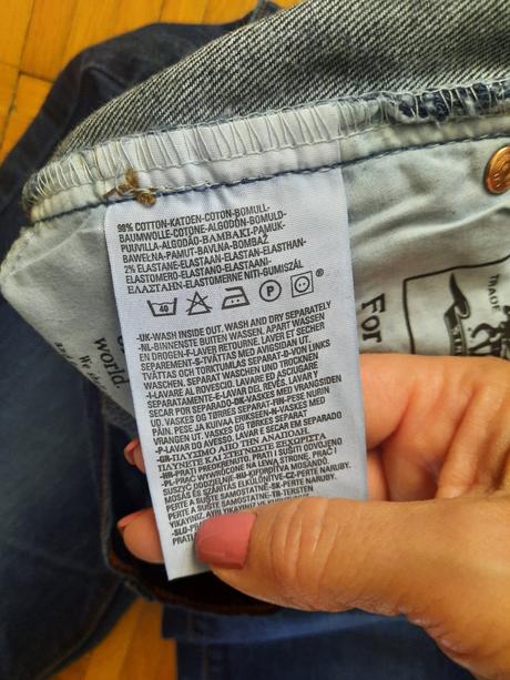 Dámske zvonové rifle, levis,40