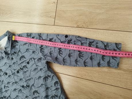 Úžasná košeľa, 104