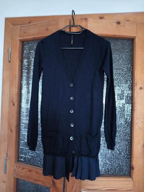 Balík oblečenia s, s