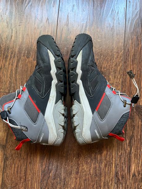 Turistické topánky malo nosene, quechua,37