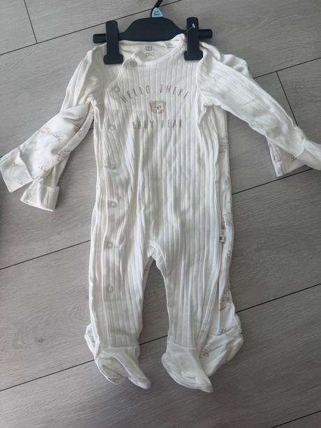 Body, overaly, 68–80