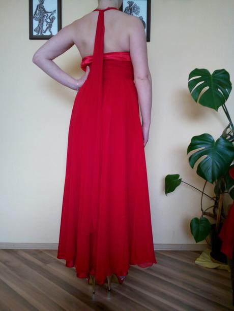 Spoločenské šaty, 36