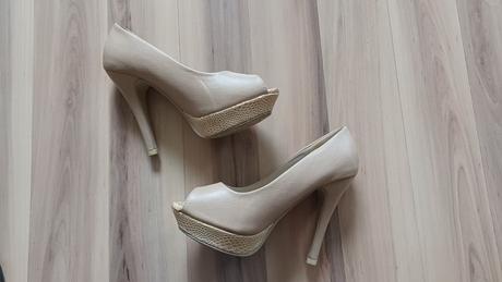 Lodičky s otvorenou špičkou, 36