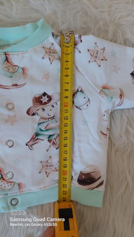 Tensia mikina na gombiky, 68