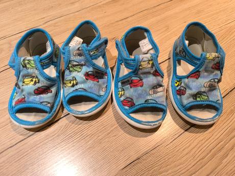 Papučky 21 a 22, 21