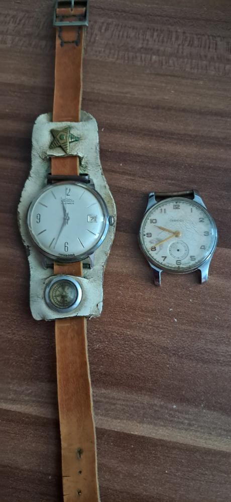 Staré hodinky prim,