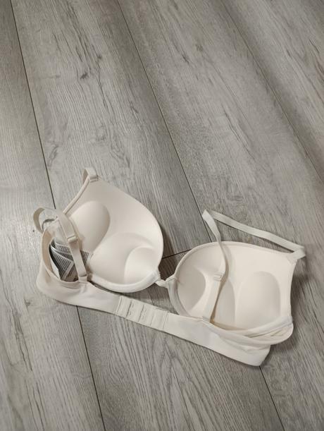 Super push ap, h&m,75b