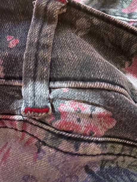 Kvetinové romantické rifle, 28