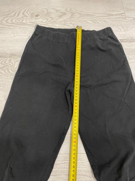 Tepláky s pásikmi po stranách, tu,158