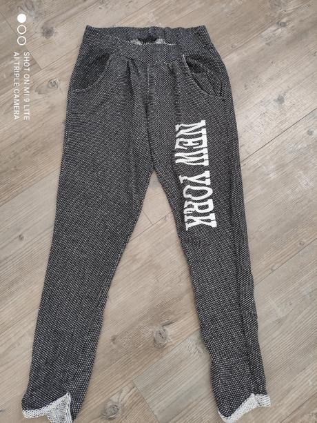 Teplakove nohavice new york, m