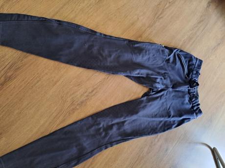 Jazdecké nohavice, 146