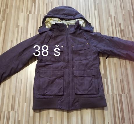 Športovú vetrovku 38, 38
