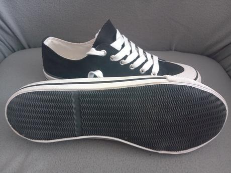 Tenisky veľ. 42, 42