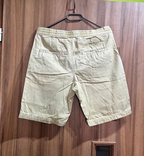 Kratasy john baner, 48