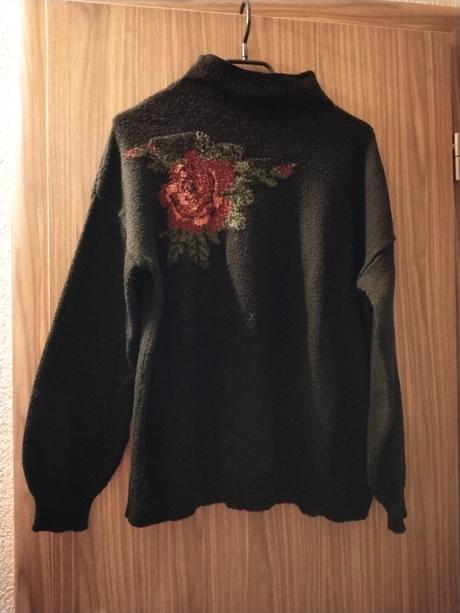 Sveter s kvetinou, yessica,s