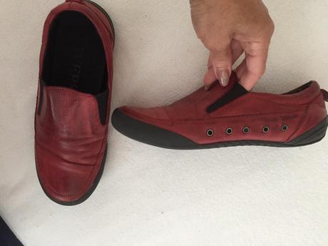 Mokasíny, 37