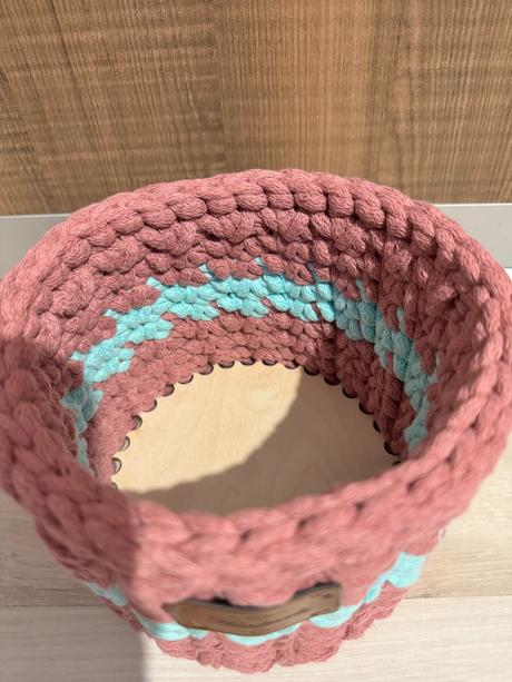 Háčkovaný košík, 