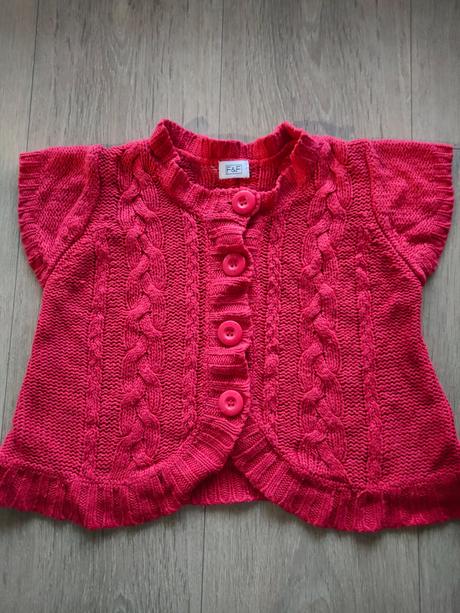 Divečenská vestička zn.f&f, veľ.5-6 r., f&f,116