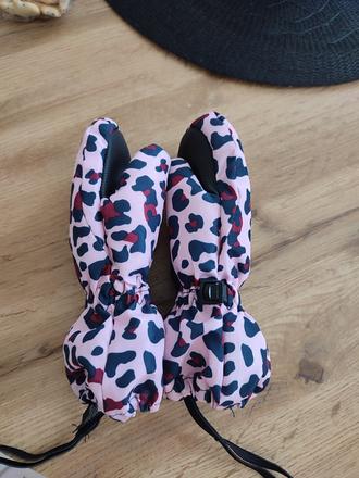 Rukavice, lupilu,104