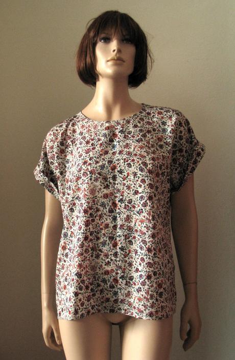 Blúzka s farebnými kvietkami, 40