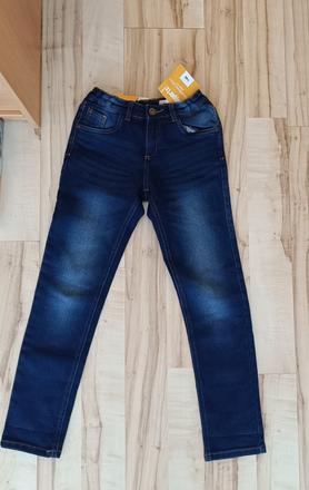 Nové mäkké džínsy, pepperts,146