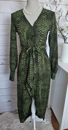 Krásne lahulinké šaty, 36