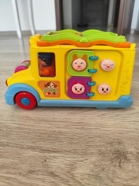 Scholl bus interaktívna hračka, 