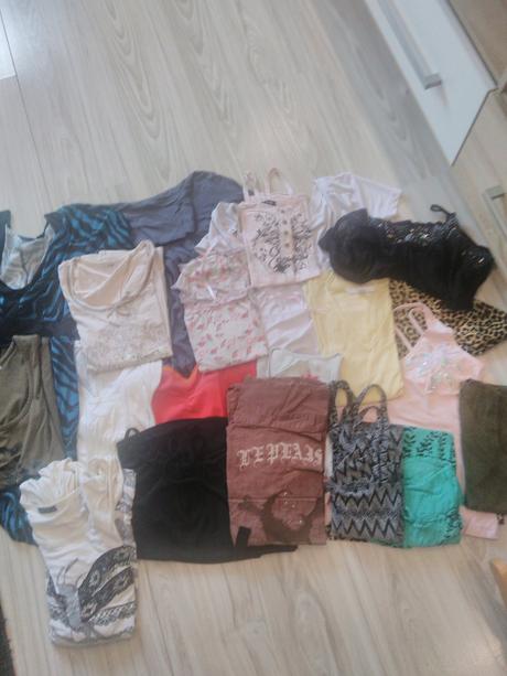 Balík oblečenia veľkosť 38/40, 38