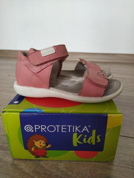 Sandálky, protetika,26