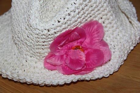 Klobúčik s kvietkom, 128