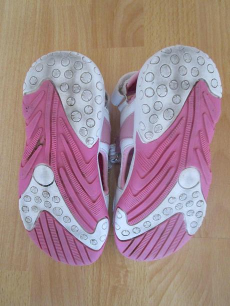 Bielo ružové sandalky už s poštou., authority,30