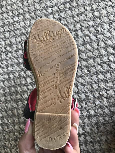 Tommy hilfiger sandalky 26/8,5uk, tommy hilfiger,26