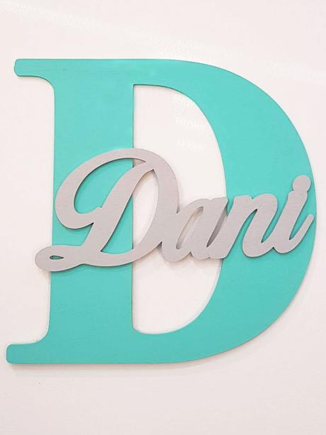 Písmeno s menom cca 30-35cm, 