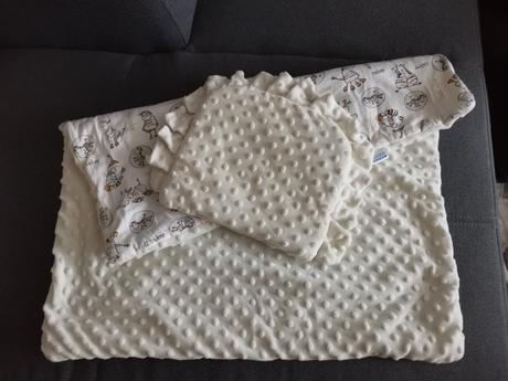 Vankúšik a prikrývka do kočiara, 