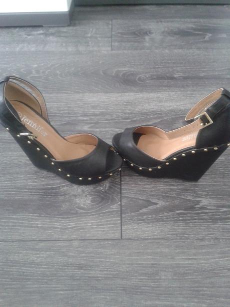 Sandale - znizena cena, nove, 37