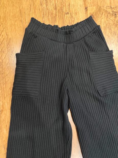 Rebrované zvoňáky, 128