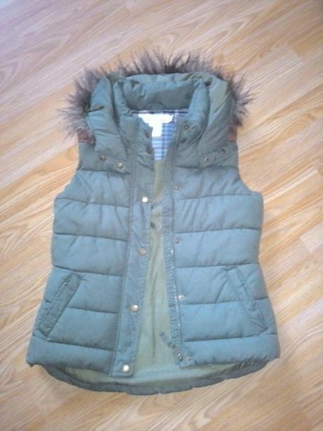 Zateplena vesta, h&m,s