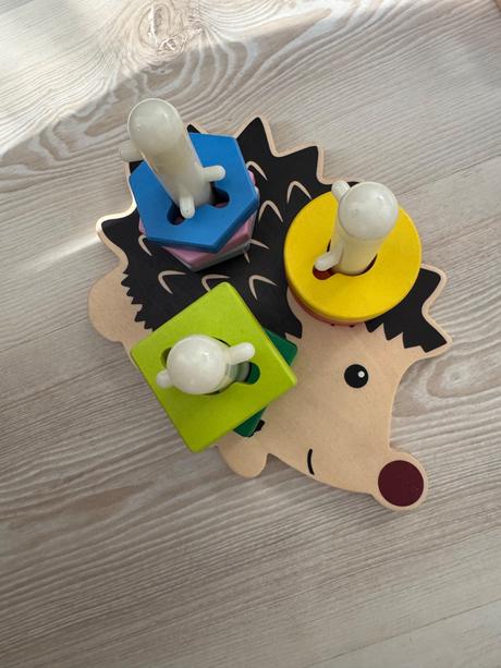 Ježko vkladanie tvarov, 