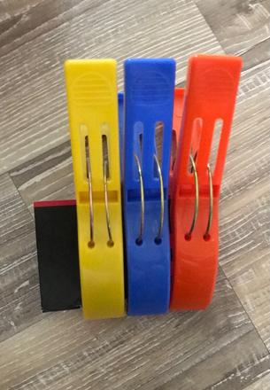 3ks veľké štipce cena spolu,