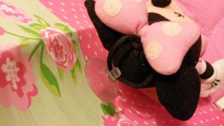 Minnie na zavesie na prísavku,