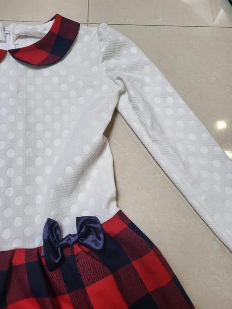 Dievčenské saty, 140