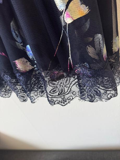 Kvietkované šaty, m