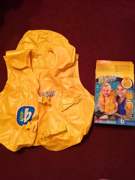 Vesta na plávanie, 