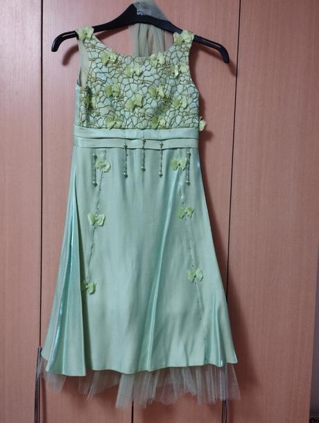 Dievčenské slávnostné šaty, 134