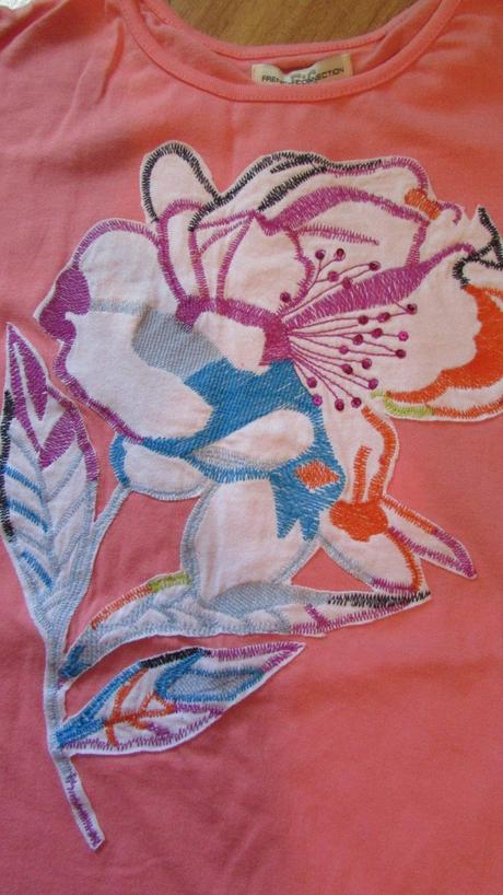 Tričko s kvetom, 152