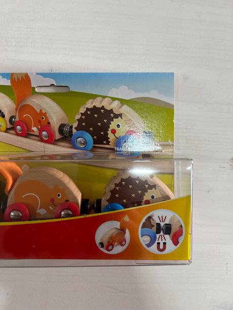 Hape magneticke vlaciky zvierata z lesa,