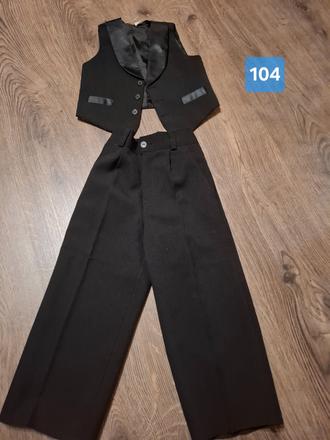 Sviatočné oblečenie, 104