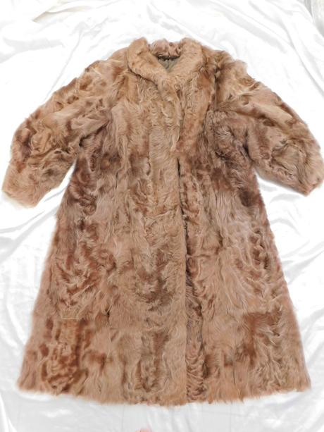 Damsky kvalitny kožuch z kozlika, 46