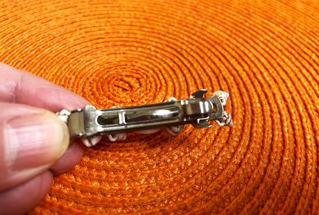 Spona na vrkoč z mušlí,